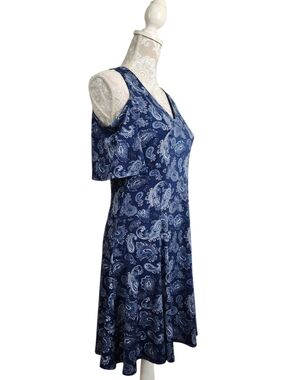 Karen Kane | Dresses | Karen Kane Black Scoop Neck 34 Sleeve Fit And Flare  Knit Dress X | Poshmark